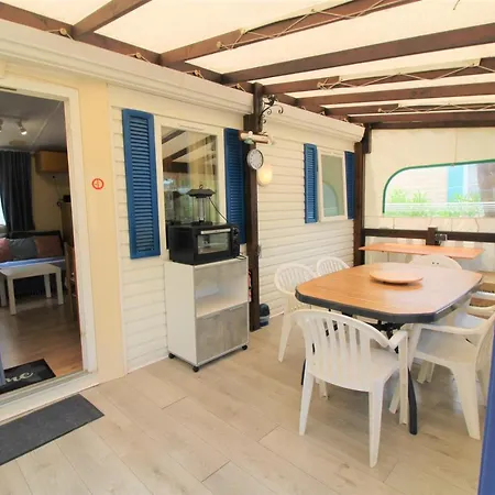 Camping Les Pins Maritimes Mobil 134
